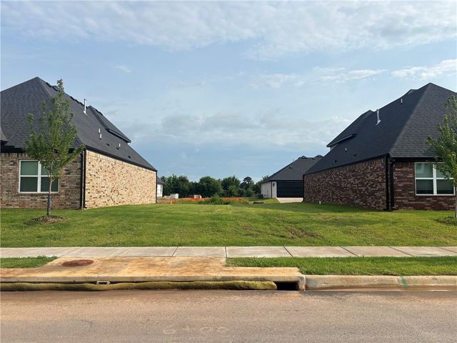 3009 SW Lovely Lane, Bentonville, AR 72713