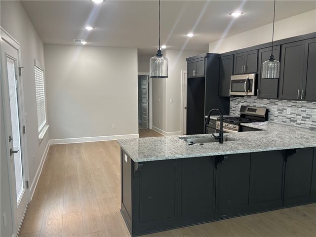 3009 SW Lovely Lane, Bentonville, AR 72713