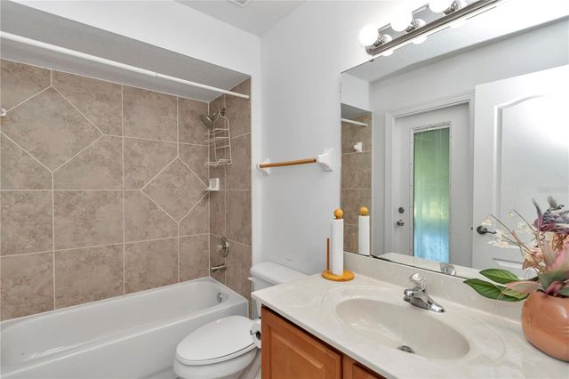 1201 CREEKVIEW COURT, St Cloud, FL 34772