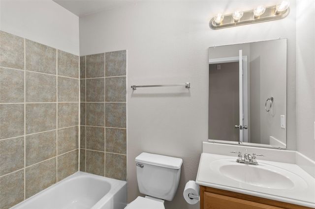 314 Broken Pine Court, Conroe, TX 77304