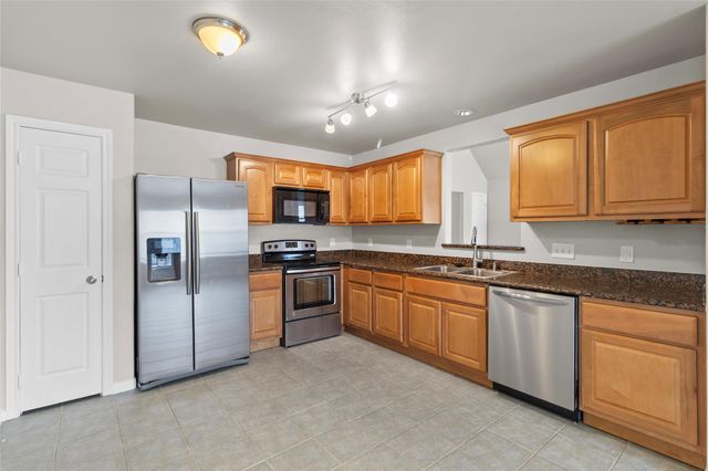 314 Broken Pine Court, Conroe, TX 77304