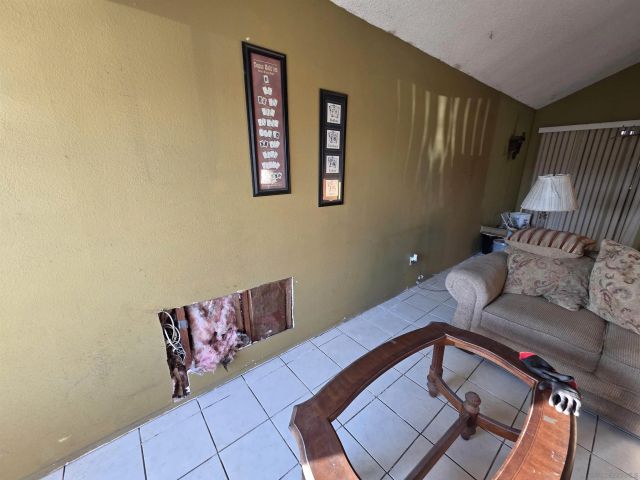 1323 Cornet Pl, San Diego, CA 92154