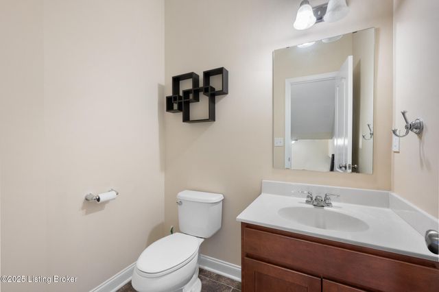 9108 Tamarack Grove Ln, Louisville, KY 40291