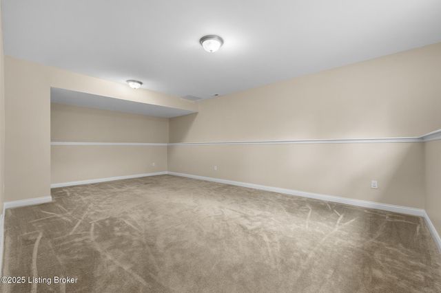 9108 Tamarack Grove Ln, Louisville, KY 40291