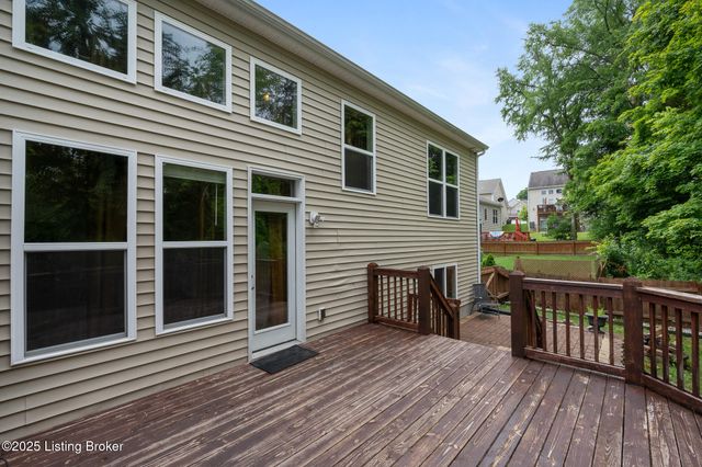 9108 Tamarack Grove Ln, Louisville, KY 40291