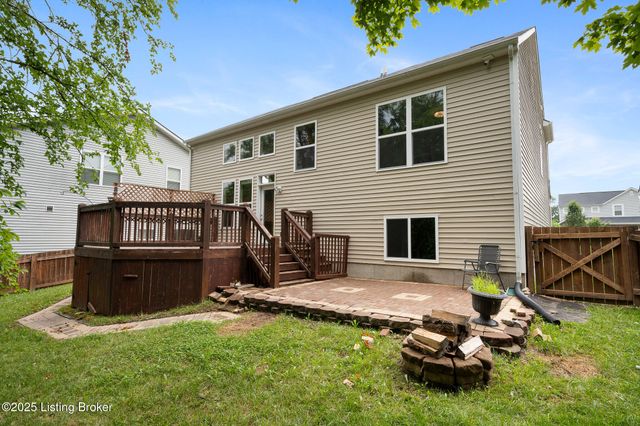 9108 Tamarack Grove Ln, Louisville, KY 40291