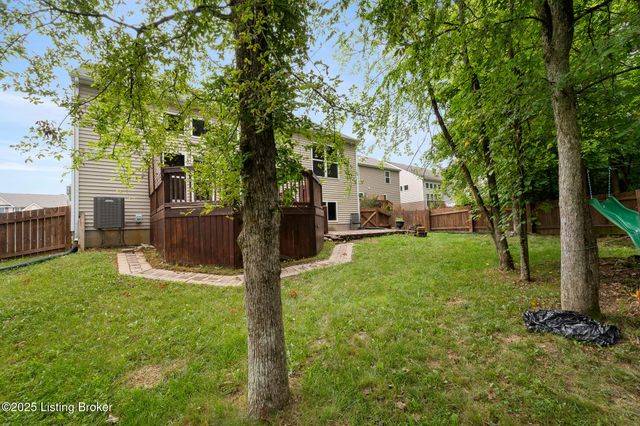 9108 Tamarack Grove Ln, Louisville, KY 40291