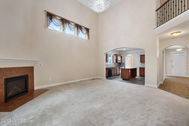 9108 Tamarack Grove Ln, Louisville, KY 40291