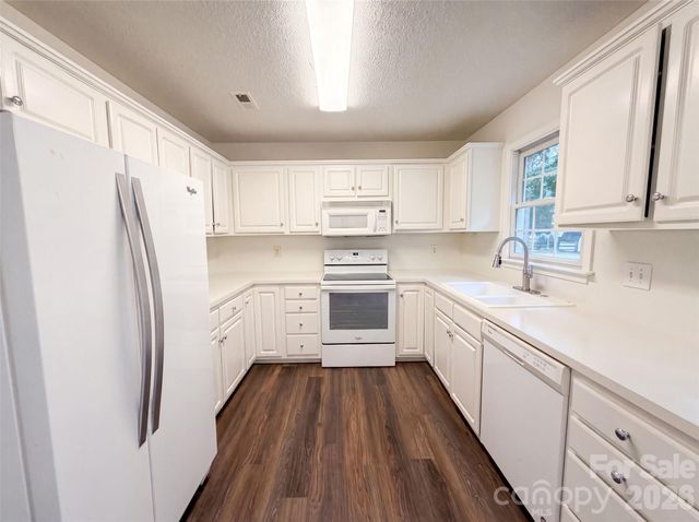 2017 Bristol Parkway, Rock Hill, SC 29732