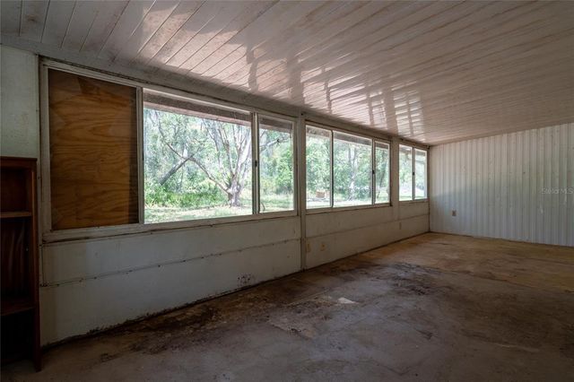 29505 NORTH BOULEVARD, Paisley, FL 32767