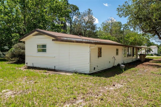 29505 NORTH BOULEVARD, Paisley, FL 32767
