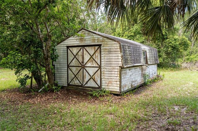 29505 NORTH BOULEVARD, Paisley, FL 32767