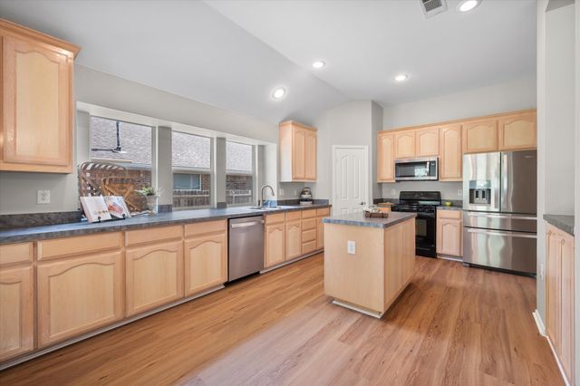 1523 Hamilton Drive, Cedar Hill, TX 75104
