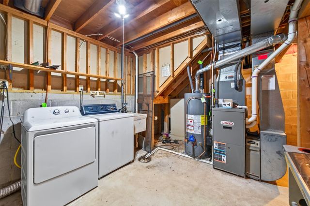 7238 Taffy Way, Eden Prairie, MN 55346
