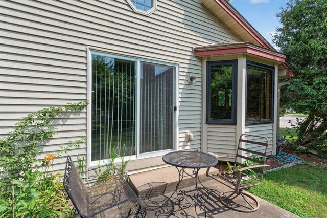 7238 Taffy Way, Eden Prairie, MN 55346