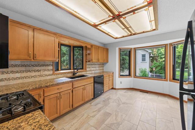 7238 Taffy Way, Eden Prairie, MN 55346