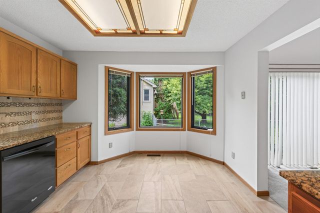 7238 Taffy Way, Eden Prairie, MN 55346
