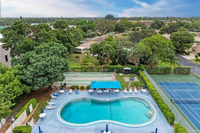 390 301 BOULEVARD W 8C, Bradenton, FL 34205