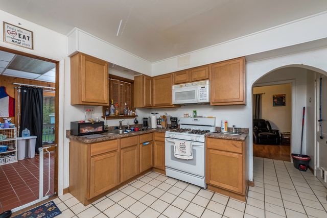 12698 W Grandview Avenue, Waukegan, IL 60085