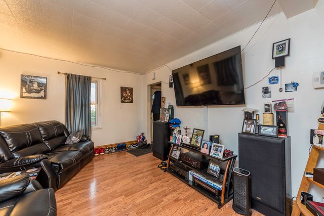 12698 W Grandview Avenue, Waukegan, IL 60085