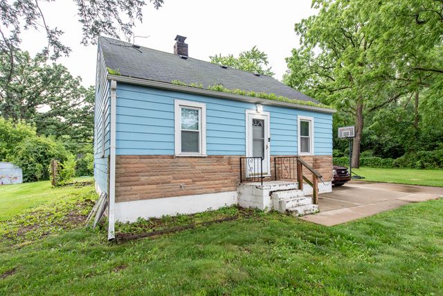 12698 W Grandview Avenue, Waukegan, IL 60085