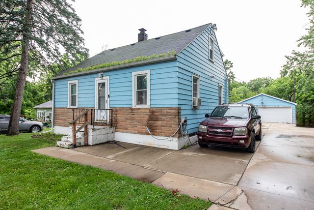 12698 W Grandview Avenue, Waukegan, IL 60085