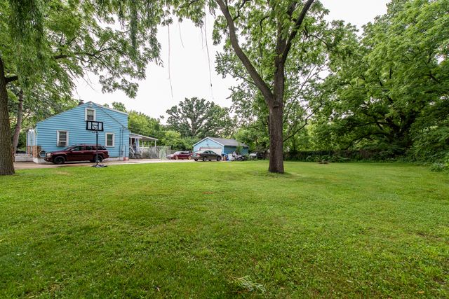 12698 W Grandview Avenue, Waukegan, IL 60085