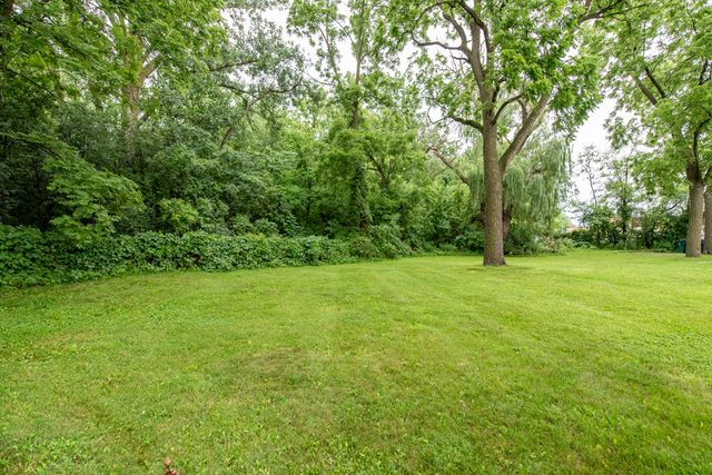 12698 W Grandview Avenue, Waukegan, IL 60085