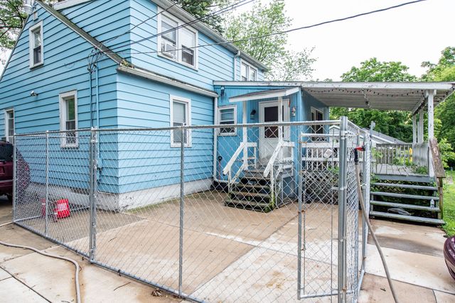 12698 W Grandview Avenue, Waukegan, IL 60085