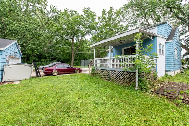 12698 W Grandview Avenue, Waukegan, IL 60085