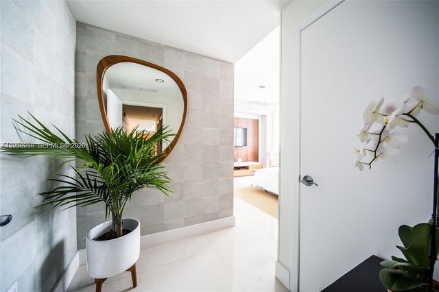 244 Biscayne Blvd 4407, Miami, FL 33132