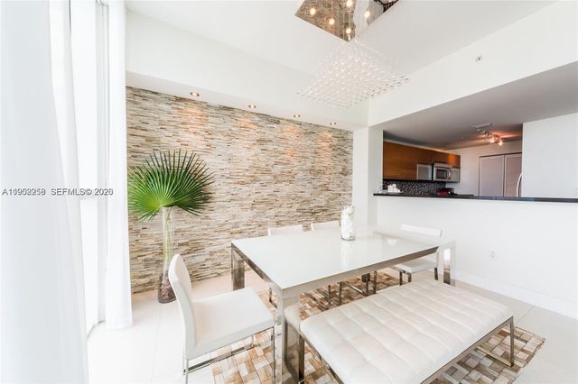 244 Biscayne Blvd 4407, Miami, FL 33132