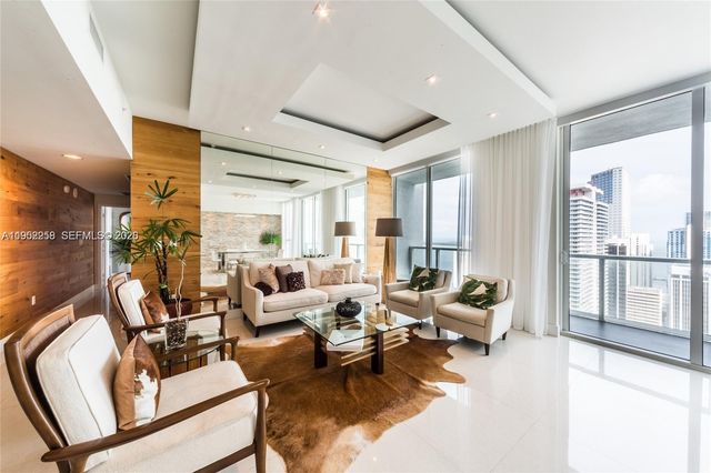 244 Biscayne Blvd 4407, Miami, FL 33132