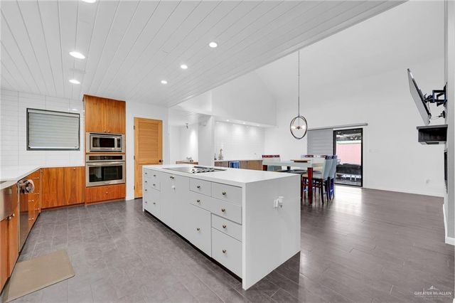 2411 Holland Avenue, Edinburg, TX 78539