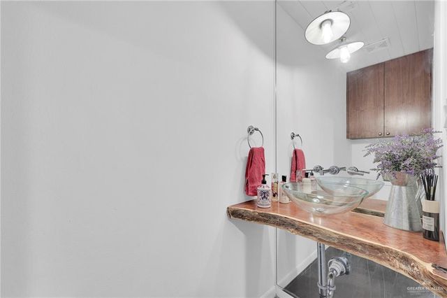 2411 Holland Avenue, Edinburg, TX 78539