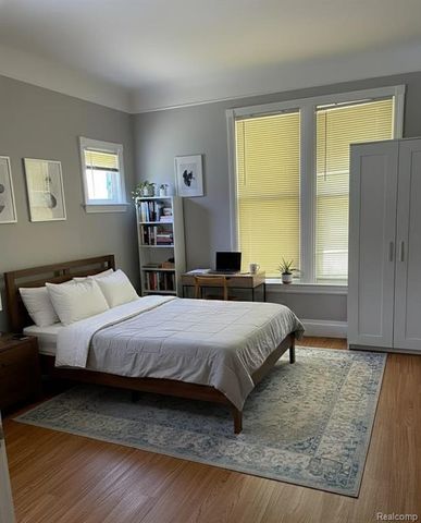 18077 Homer Street, Roseville, MI 48066