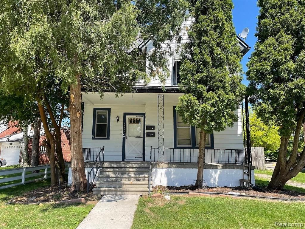 18077 Homer Street, Roseville, MI 48066