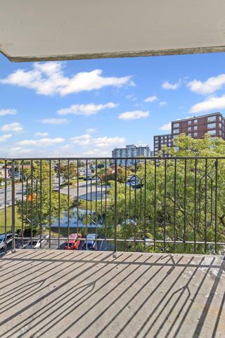 9001 Golf Road 5B, Des Plaines, IL 60016