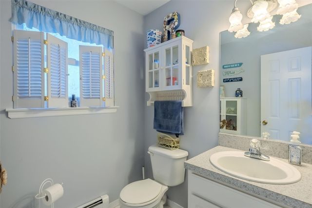 4 Pak Court, East Setauket, NY 11733