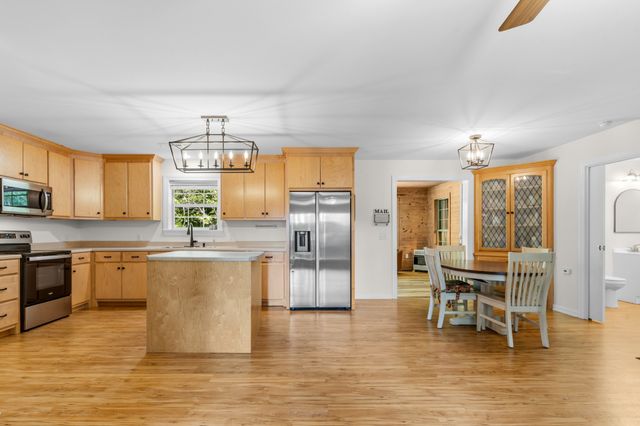 812 Good Hope Rd, Leoma, TN 38468
