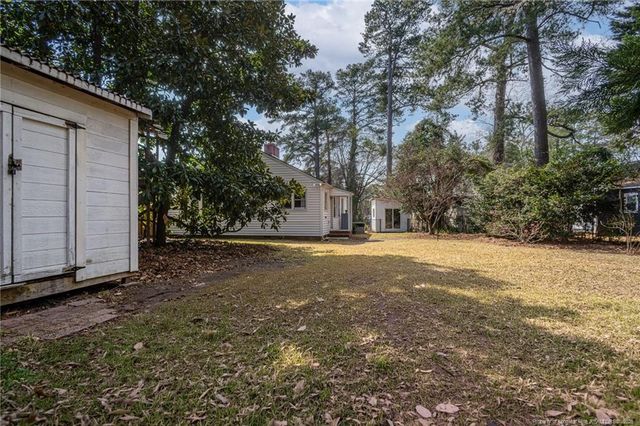 324 Fairwood Court, Fayetteville, NC 28305