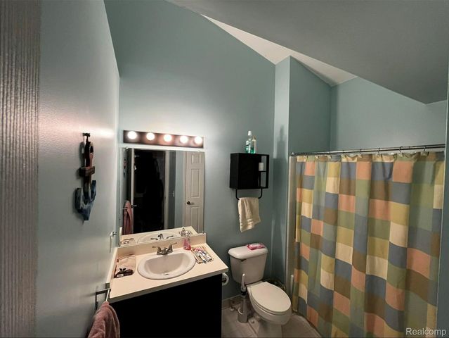 1620 Dartmoor Drive, Howell Township, MI 48843