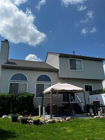 1620 Dartmoor Drive, Howell Township, MI 48843