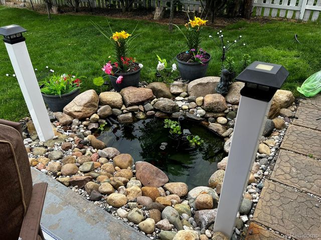 1620 Dartmoor Drive, Howell Township, MI 48843