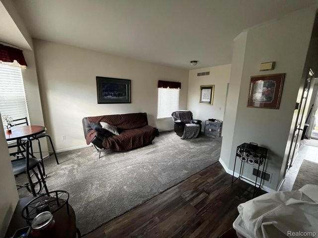 1620 Dartmoor Drive, Howell Township, MI 48843