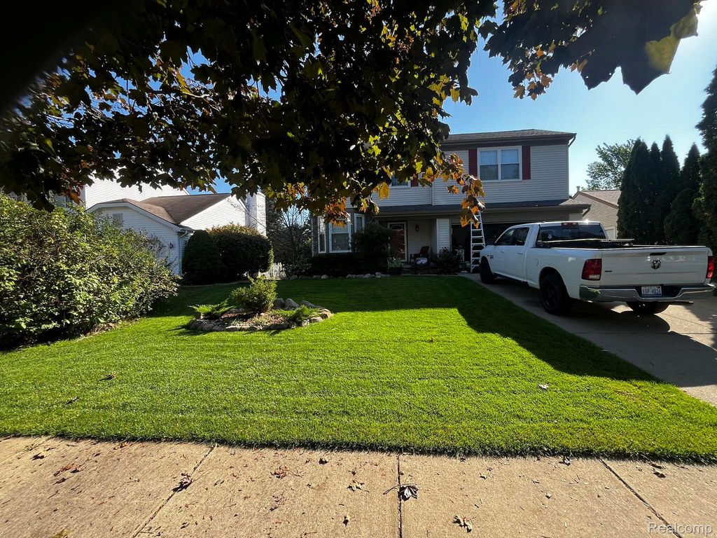 1620 Dartmoor Drive, Howell Township, MI 48843