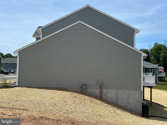 253 SAGE BLVD, Middletown, PA 17057