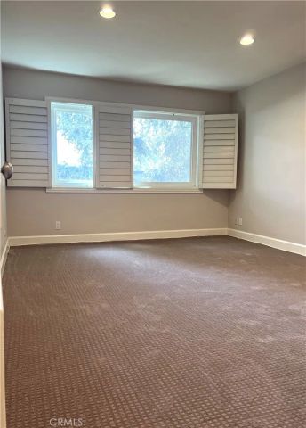 1025 N Kings 317, West Hollywood, CA 90069