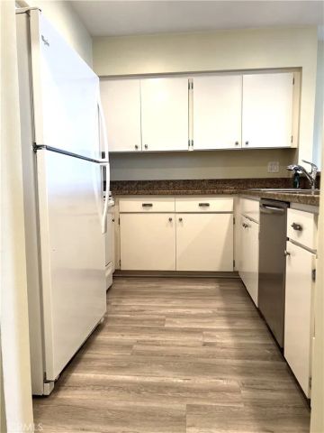 1025 N Kings 317, West Hollywood, CA 90069