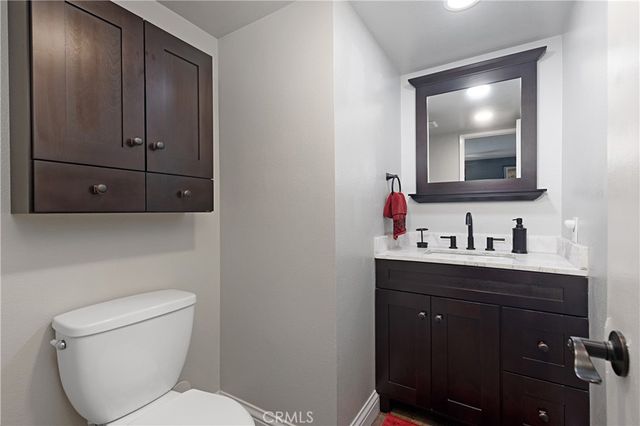 326 Monroe Court, Azusa, CA 91702